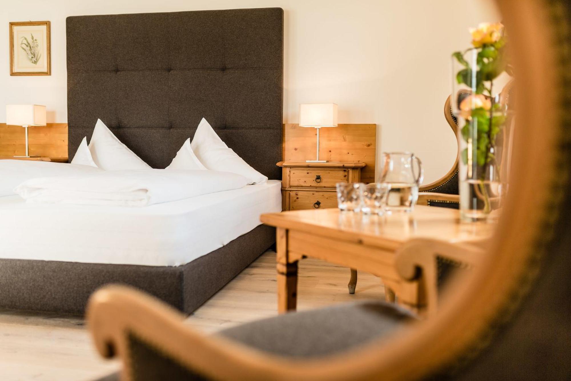 Hotel Girlanerhof Eppan an der Weinstraße Kamer foto