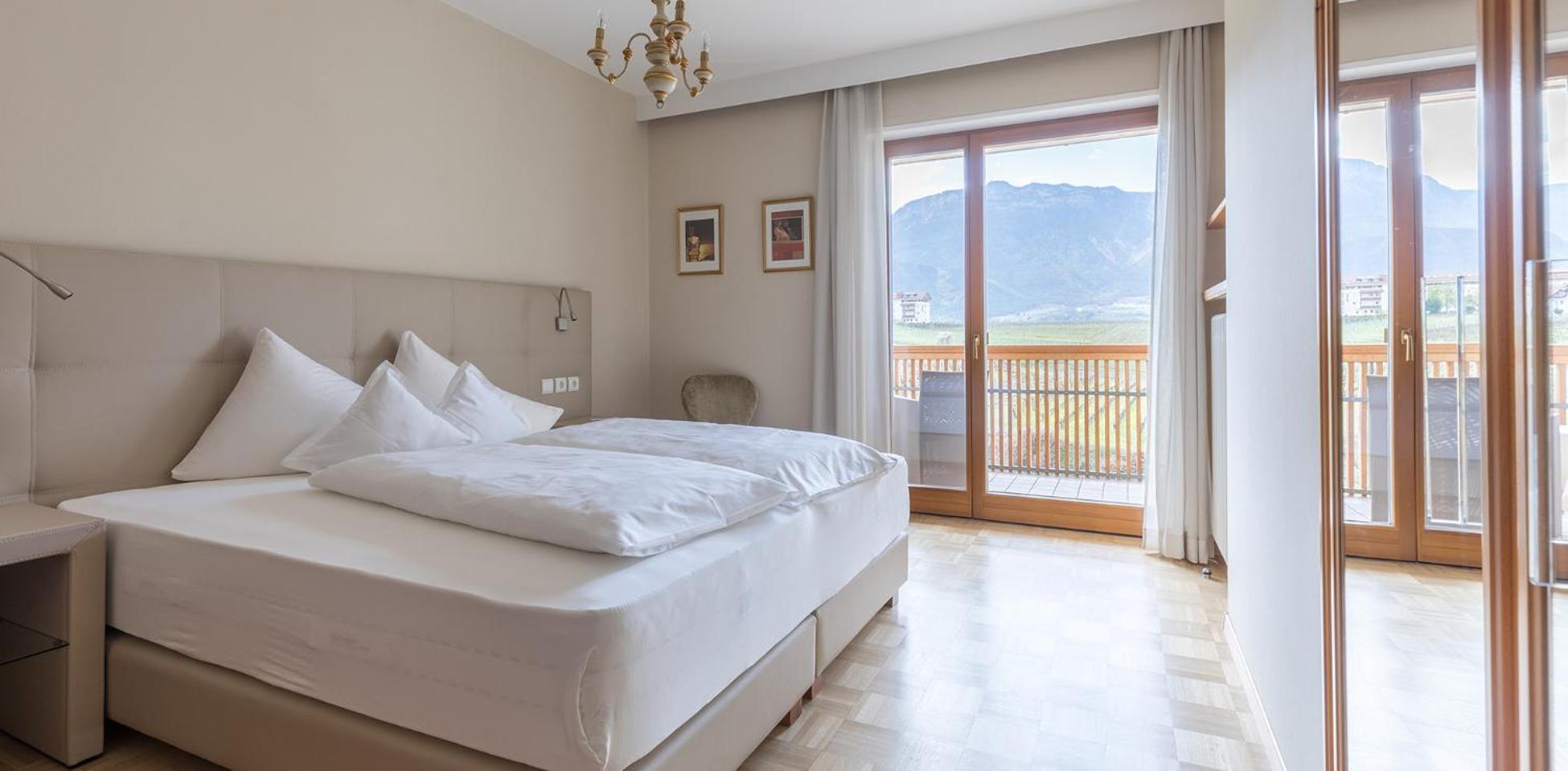 Hotel Girlanerhof Eppan an der Weinstraße Buitenkant foto