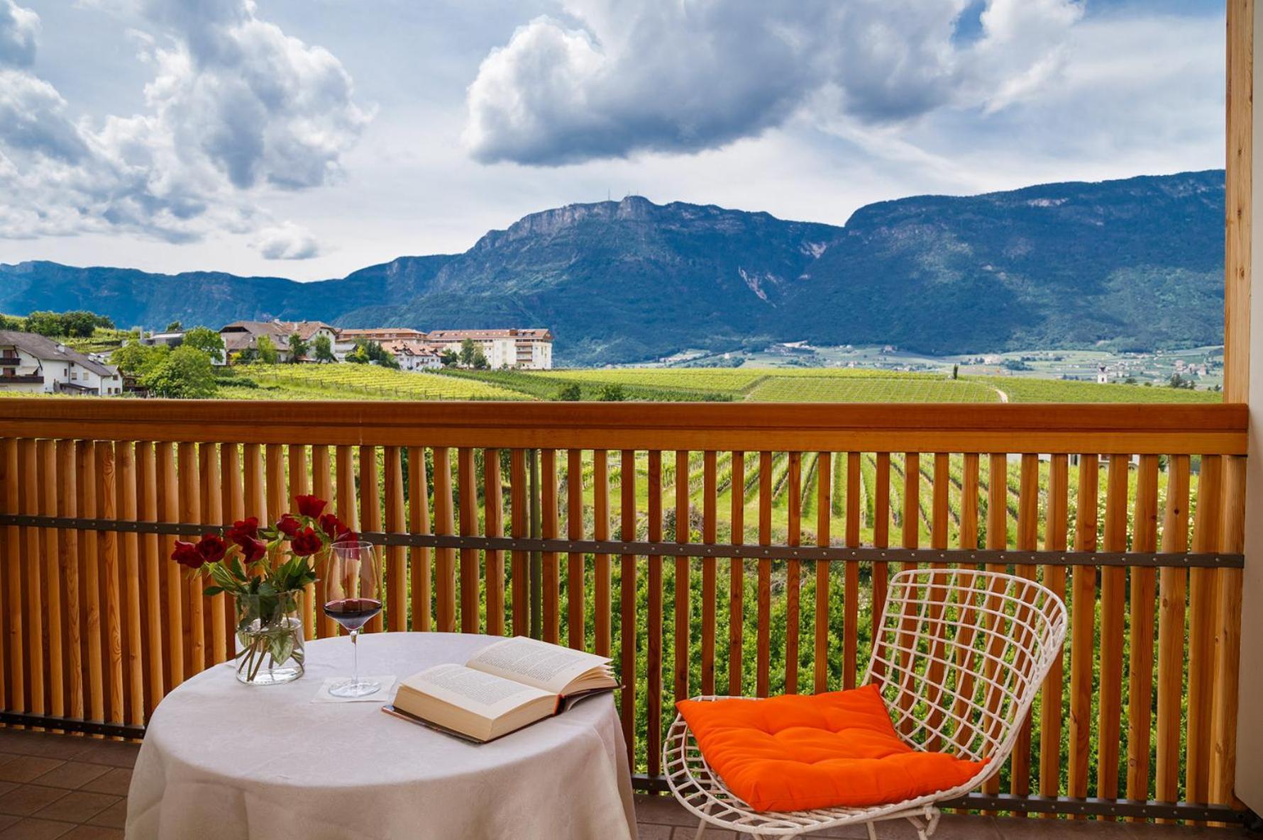 Hotel Girlanerhof Eppan an der Weinstraße Kamer foto